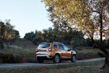12_21200145_2017_new_dacia_duster_tests_drive_in_greece