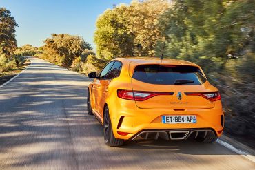 21202849_2018_new_renault_megane_r_s_sport_chassis_tests_drive_in_spain