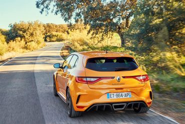 6_21202848_2018_-_new_renault_megane_r_s_sport_chassis_tests_drive_in_spain